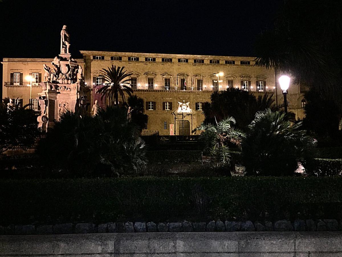 Normanni Central House Palermo Bagian luar foto