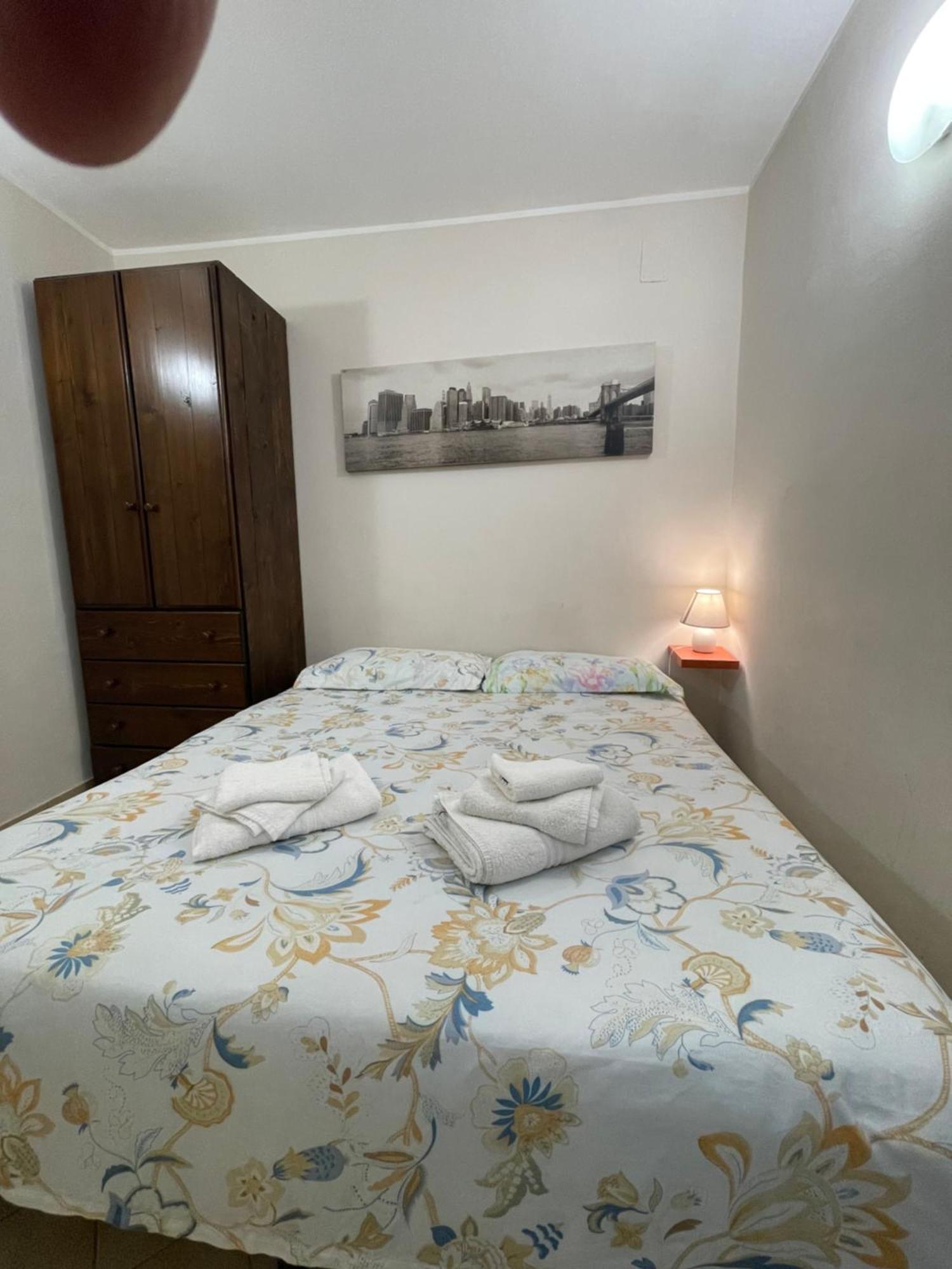 Normanni Central House Palermo Bagian luar foto
